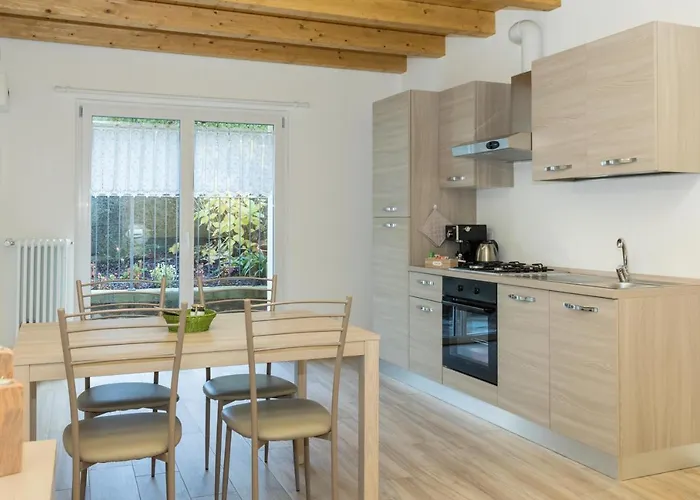 公寓 Residenze Lariane