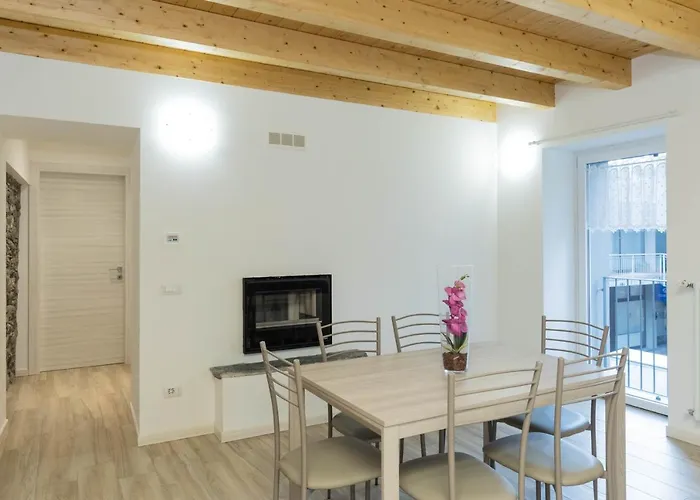 公寓 Residenze Lariane