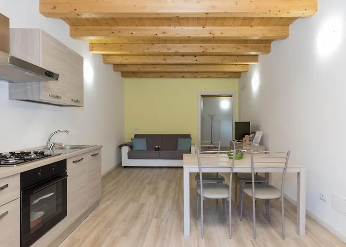 Residenze Lariane Apartment *