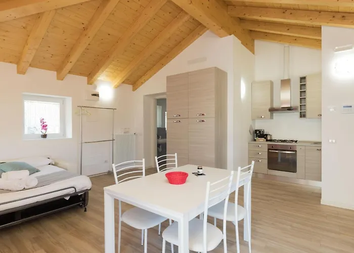 Residenze Lariane Apartment Colico