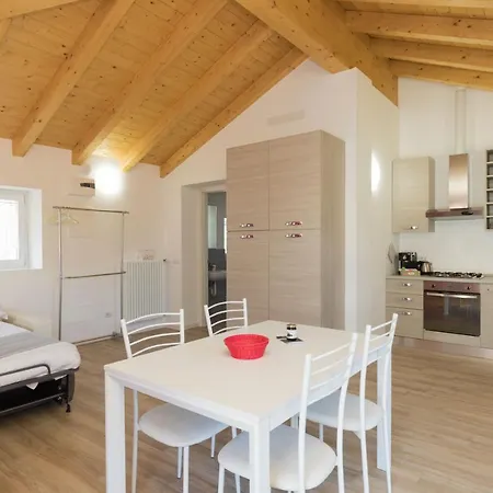 Residenze Lariane Apartment Colico